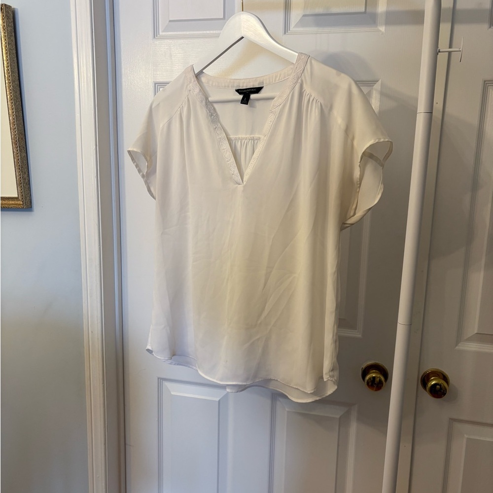 Banana Republic White Short Sleeve Blouse Size Large - Picture 8 of 11